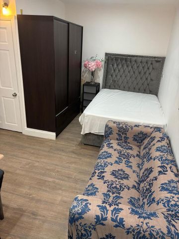 Studio to rent - Photo 5