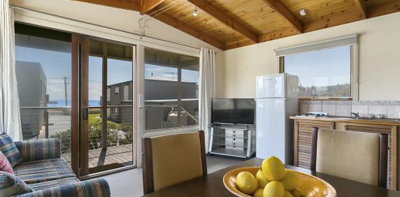 Coastal Retreat by the bay - Includes Utilities Usage - Photo 2