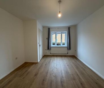 2 bedroom end of terrace house to rent - Photo 1