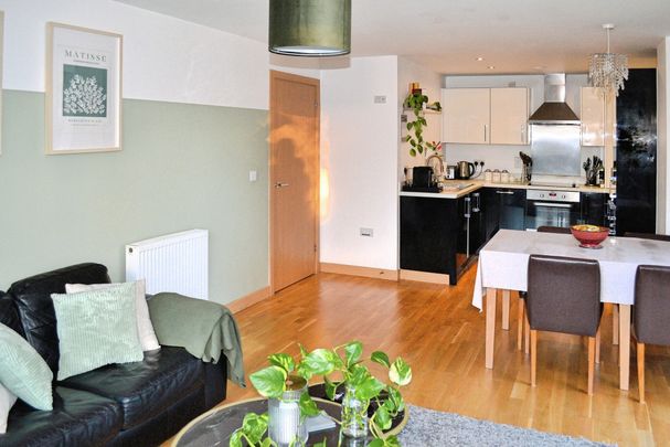 Aquarius Court – 2 Bed 2 Bathroom Flat - Photo 1