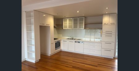 Light, Luxury, & Location: The Perfect St Kilda East Townhouse - Photo 4