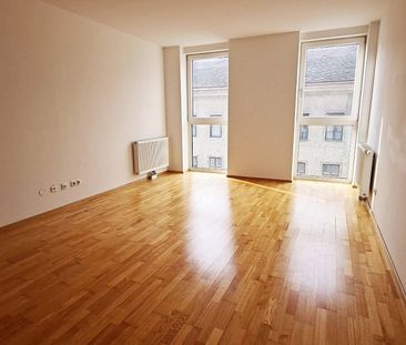 INNSTASSE, unbefristete 67 m2 Altbau, 2 Zimmer, Komplettküche, Wann... - Photo 2