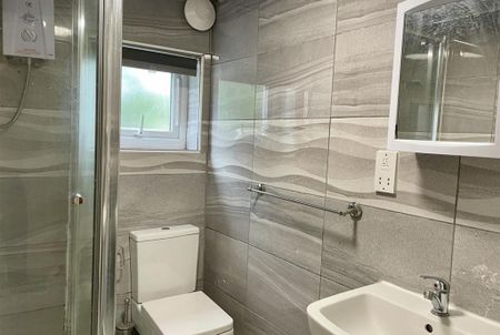 4 bedroom house to rent - Photo 3