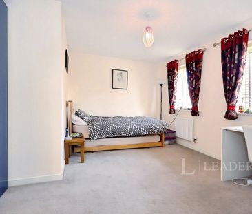 5 bedroom house to rent Viola Close, Cringleford, Norwich, NR4 - Photo 3