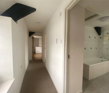 2 bedroom semi-detached house to rent - Photo 4