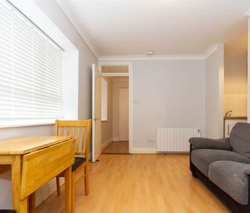 Apartment 87, Trinity Square, Townsend Street, Dublin 2, County Dublin - Photo 6