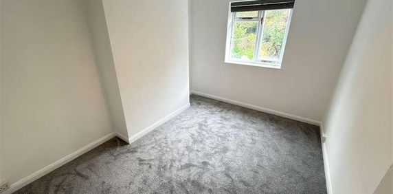 Gladstone Terrace, Brighton, BN2 - Photo 2