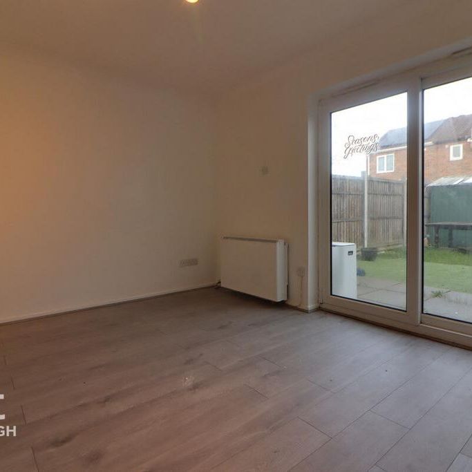 2 bedroom terraced house to rent - Photo 1