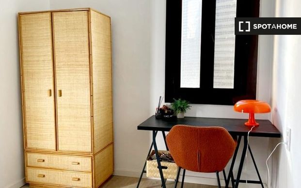 barcelona, Catalonia 08001 - Photo 1