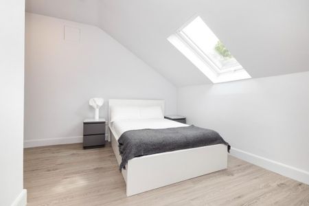 6 bedroom flat to rent - Photo 5