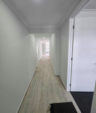 Brand New Family Living in Aintree Perfectly Positioned! - Photo 2