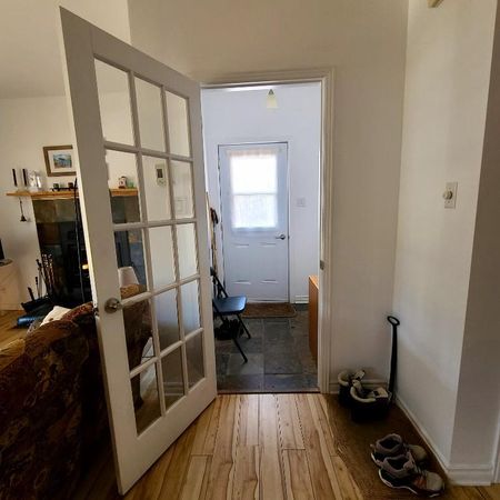 Sutton - Joli 4½ au rez-de-chaussée, à louer à l’année, 1500$/mois. - Photo 3