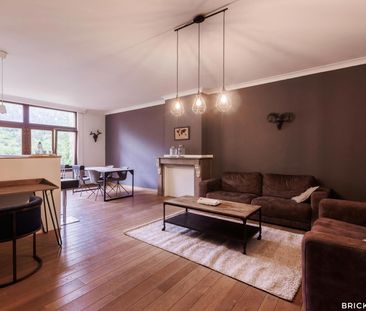 Eén slaapkamer appartement in meesterwoning - Photo 1