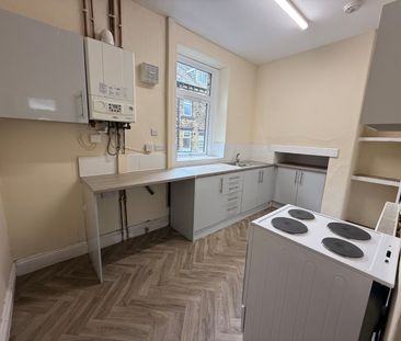 3 bedroom terraced house to rent - Photo 6