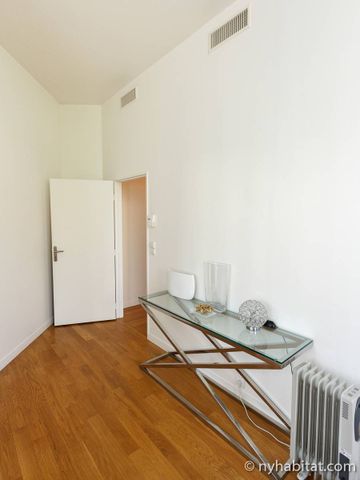 Logement à Paris, Location meublée - Photo 3