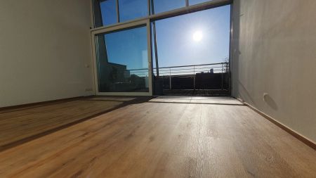 Einzigartiger Architekten - Dachausbau mit Parkblick - Photo 2