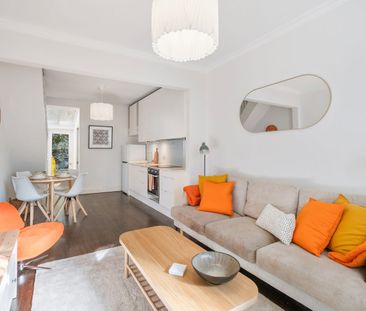 Charming Fully Furnished Terrace in Prime Paddington Location - Photo 2