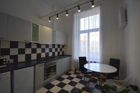Zobacz>>Apartament w zabytkowej kamienicy 90 m² - Photo 4