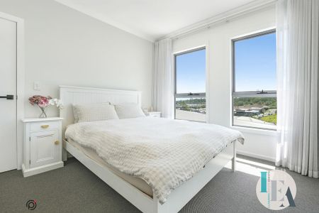 Modern Living in Peaceful Setting - Photo 3