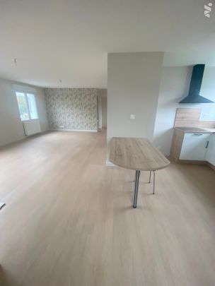 Une maison entièrement rénovée 3 chambres - Photo 1