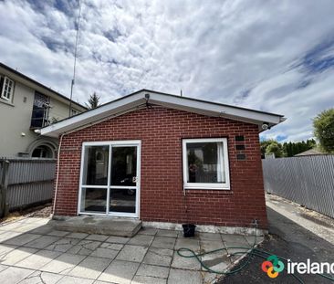 Two Bedroom Unit, Central City Living! - Photo 1