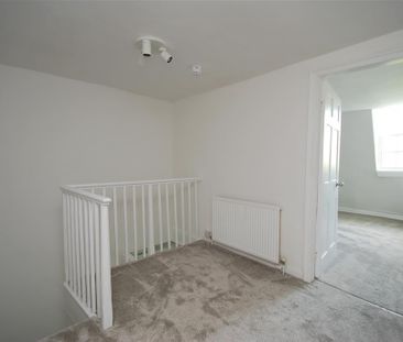 Grosvenor Place, BATH - Photo 2