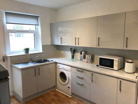 44 North Deeside Road, Aberdeen, AB15 7PL - Photo 2