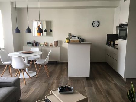 Appartement te huur - Foto 2