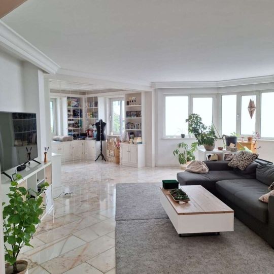 Tolle Gelegenheit – Schmuckstück im Herzen Gersthofens – zwei Badezimmer – Einzelgarage - Photo 1