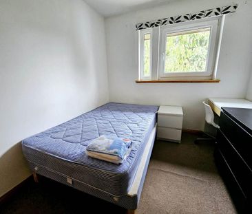 5 bedroom townhouse to rent - Photo 2