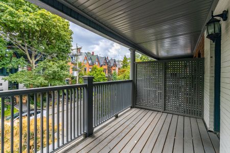 For Lease - 412 Wellesley Street Unit# Upper, Toronto, Ontario - Photo 4