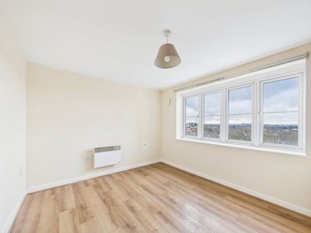 Bath Road, Slough, Berkshire,SL1 - Photo 3