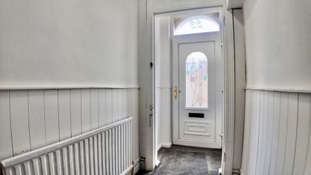 3 bedroom terraced house to rent - Photo 4