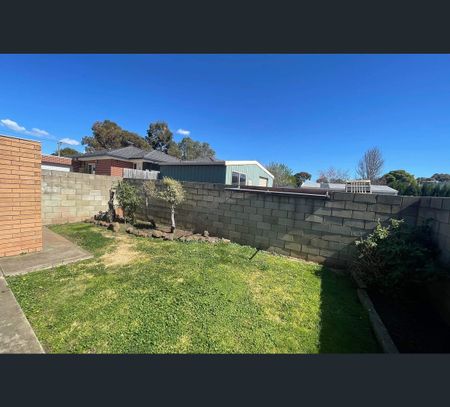 3/131 Plantation Road, Corio, Vic 3214 - Photo 2
