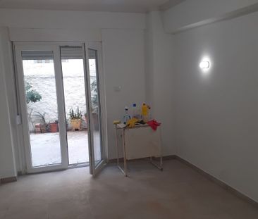 Ενοικίαση κατοικίας, 26 τ.μ., Αθήνα, 400 € - Photo 1