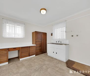 Wonderful Location and updated! - Photo 5