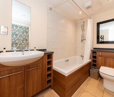 1 bedroom flat to rent - Photo 6