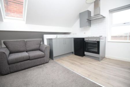 Studio to rent - Photo 3