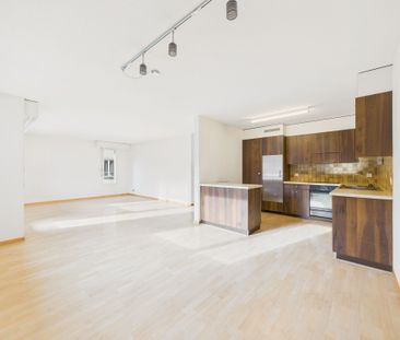 Sunny 4.5-room apartment in the center of Langnau - Photo 2