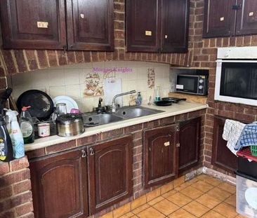 Chesterton Road, Plaistow, E13 - Photo 4