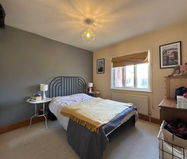 3 bedroom semi-detached house to rent - Photo 4