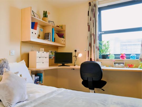 Silver En Suite - Photo 1