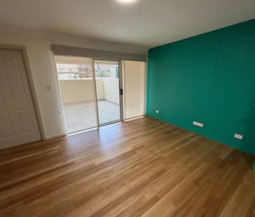 Opposite Liverpool Hospital - Photo 5