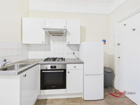 Studio to rent - Photo 4