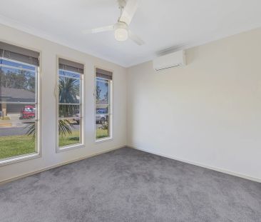 Low-Maintenance Modern Living in a Quiet Narangba Pocket - Photo 1