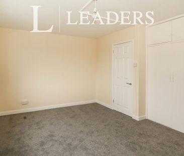 2 bedroom maisonette to rent - Photo 5