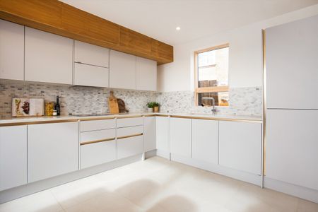 Hillside Road, SW2, London - Photo 4