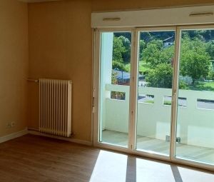 Location Appartement à TULLINS - Photo 2