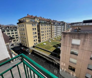 Proche rue de Carouge, quartier calme et agréable à vivre - Photo 3