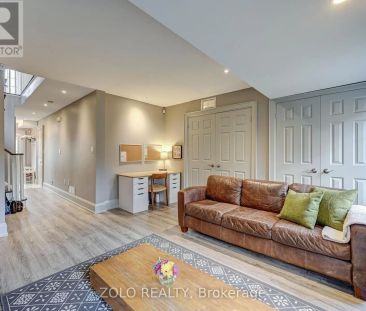 8 BURGON PLACE - Photo 2